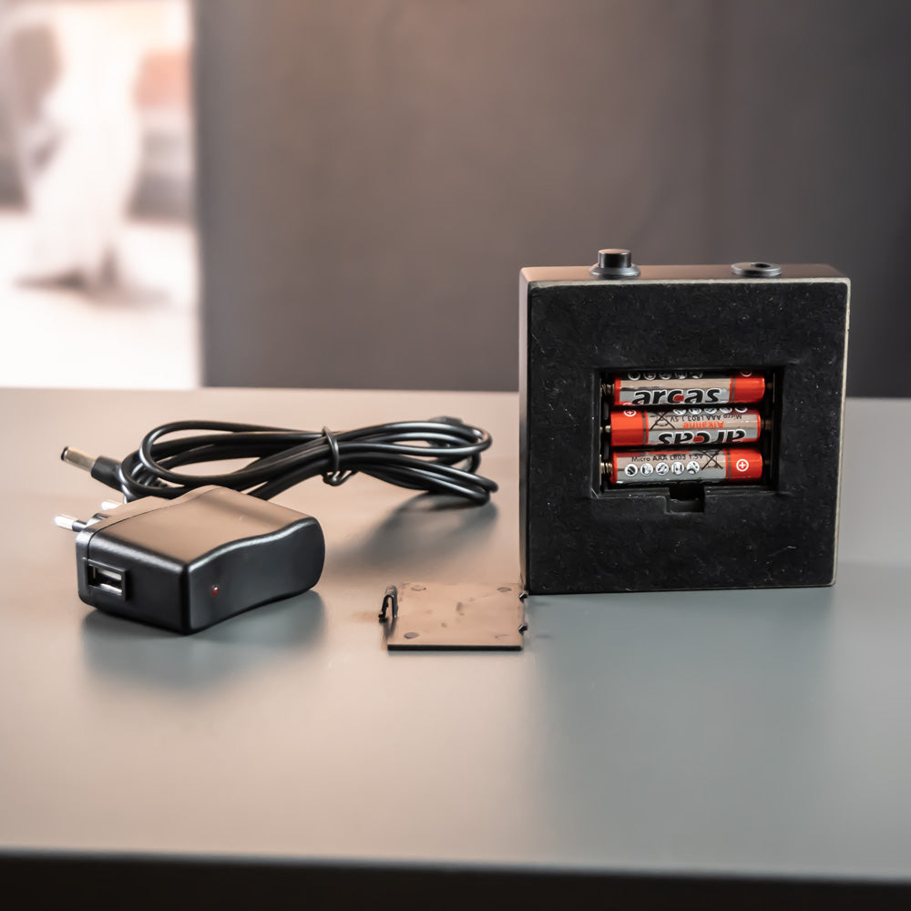 Luxury light base with batteries, power supply and battery cover