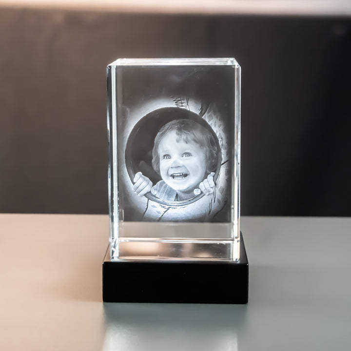 Rectangular glass block 8x8x12 cm with engraved child on a luxury light base