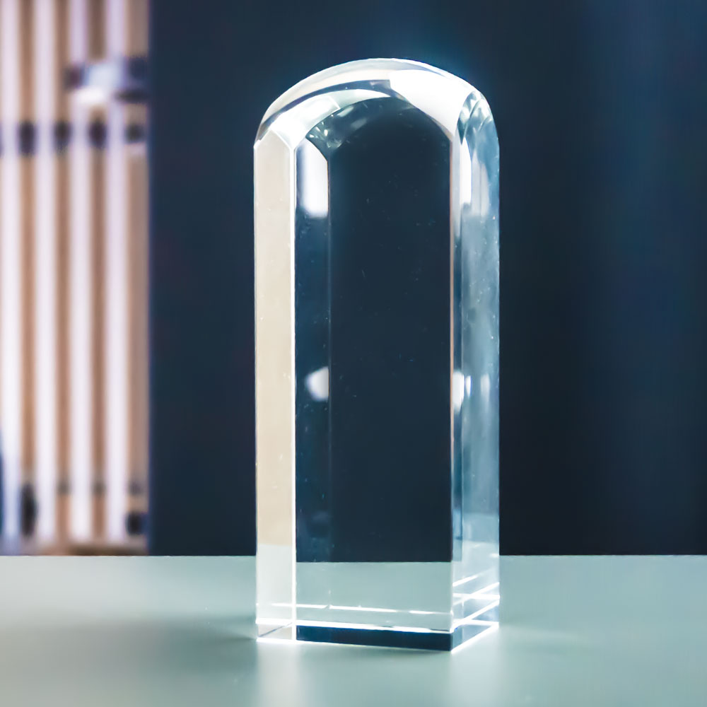 Award i krystalglas med afrundet top uden gravering