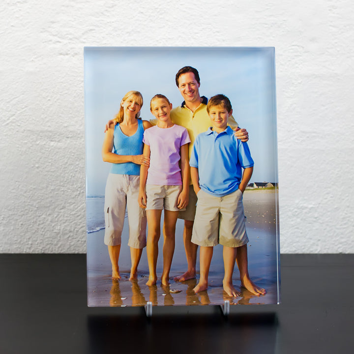 Upright print glass with colour print of a family of four on the beach