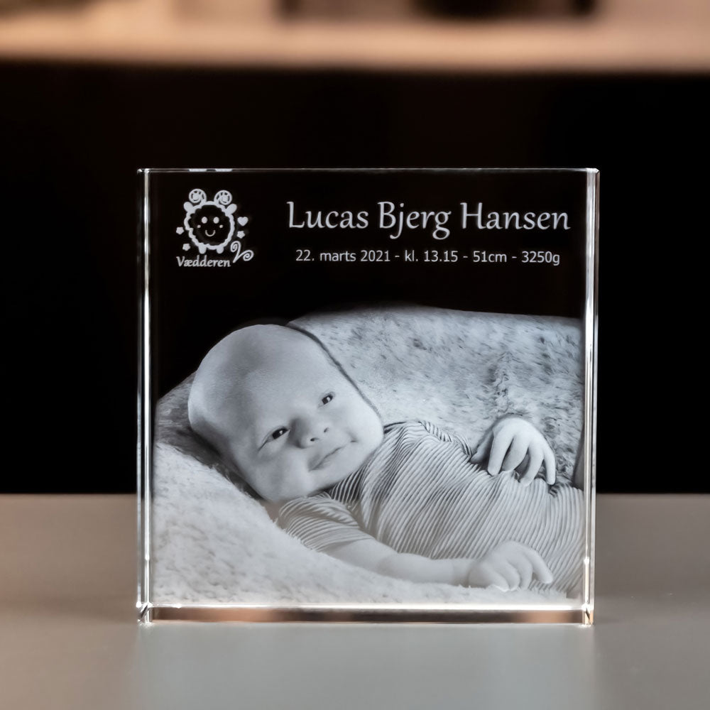 Square glass block 9x9 cm with 3D laser-engraved newborn baby, name and birth details