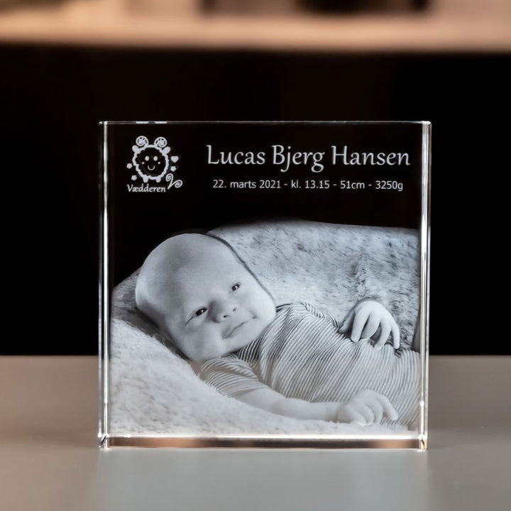 Square glass block 9x9 cm with 3D laser-engraved newborn baby, name and birth details