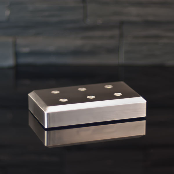 Battery light base 6x10 cm in metal with six LEDs