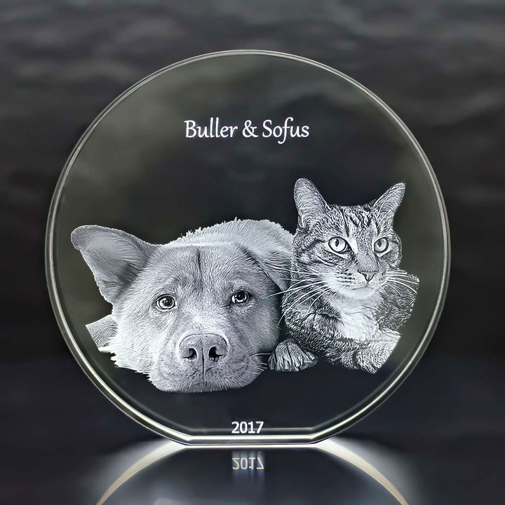 Round glass block with 3D laser-engraved dog and cat, names and year